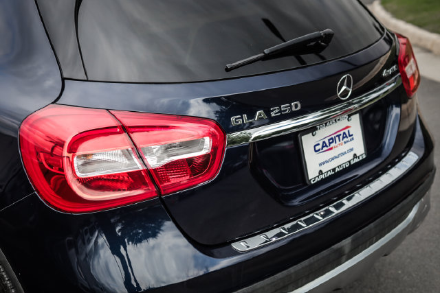 Used 2019 Mercedes-Benz GLA 250 4MATIC w/ Premium Package image 24