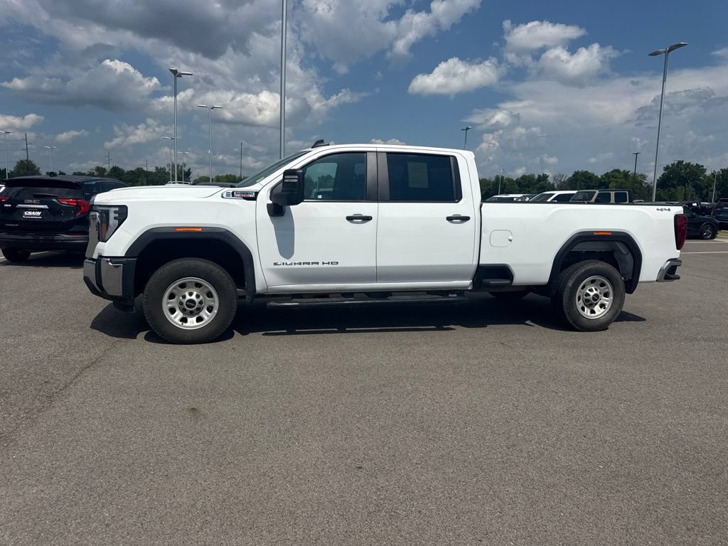 Used 2024 GMC Sierra 2500 Pro w/ Convenience Package AWD/4WD image 2