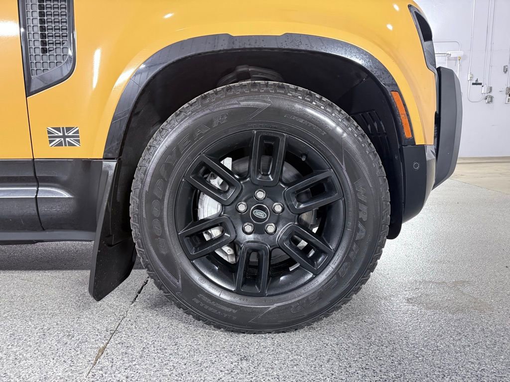 Used 2022 Land Rover Defender 110 X-Dynamic SE image 5