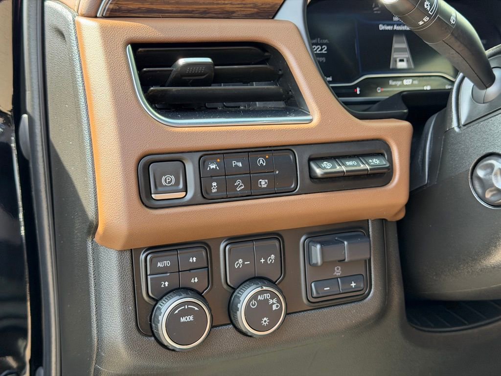 Used 2023 Chevrolet Suburban High Country w/ Max Trailering Package image 23