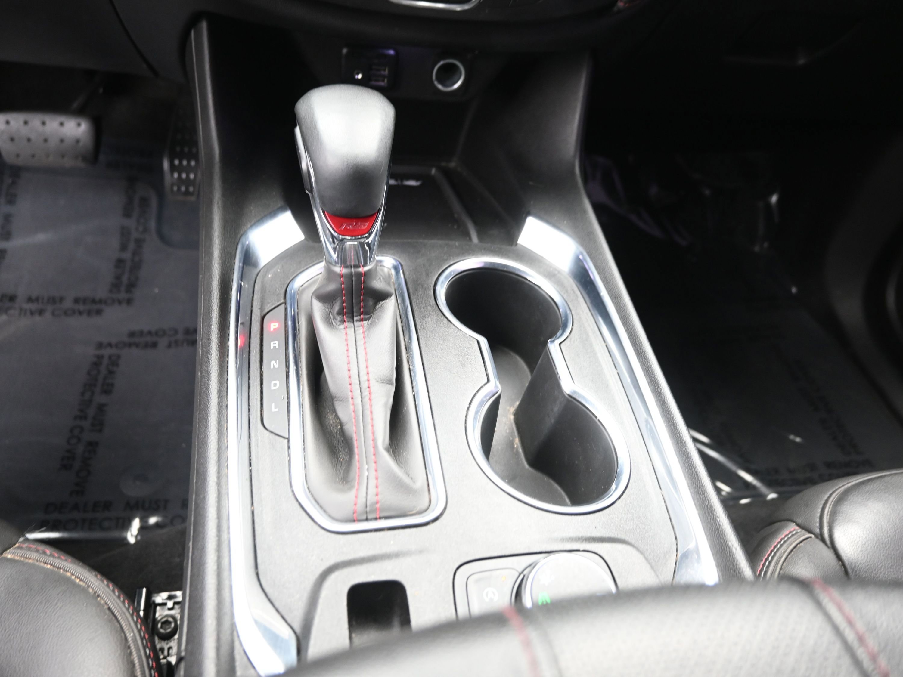 Used 2023 Chevrolet Traverse RS image 19