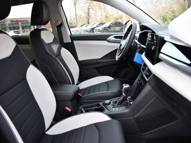New 2026 Volkswagen Taos SEL AWD/4WD image 31