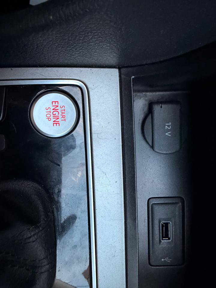 Used 2020 Volkswagen Passat 2.0T SE image 31