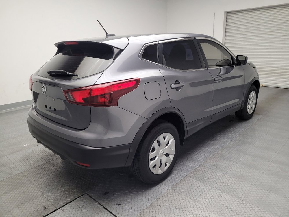 Used 2019 Nissan Rogue Sport S image 9