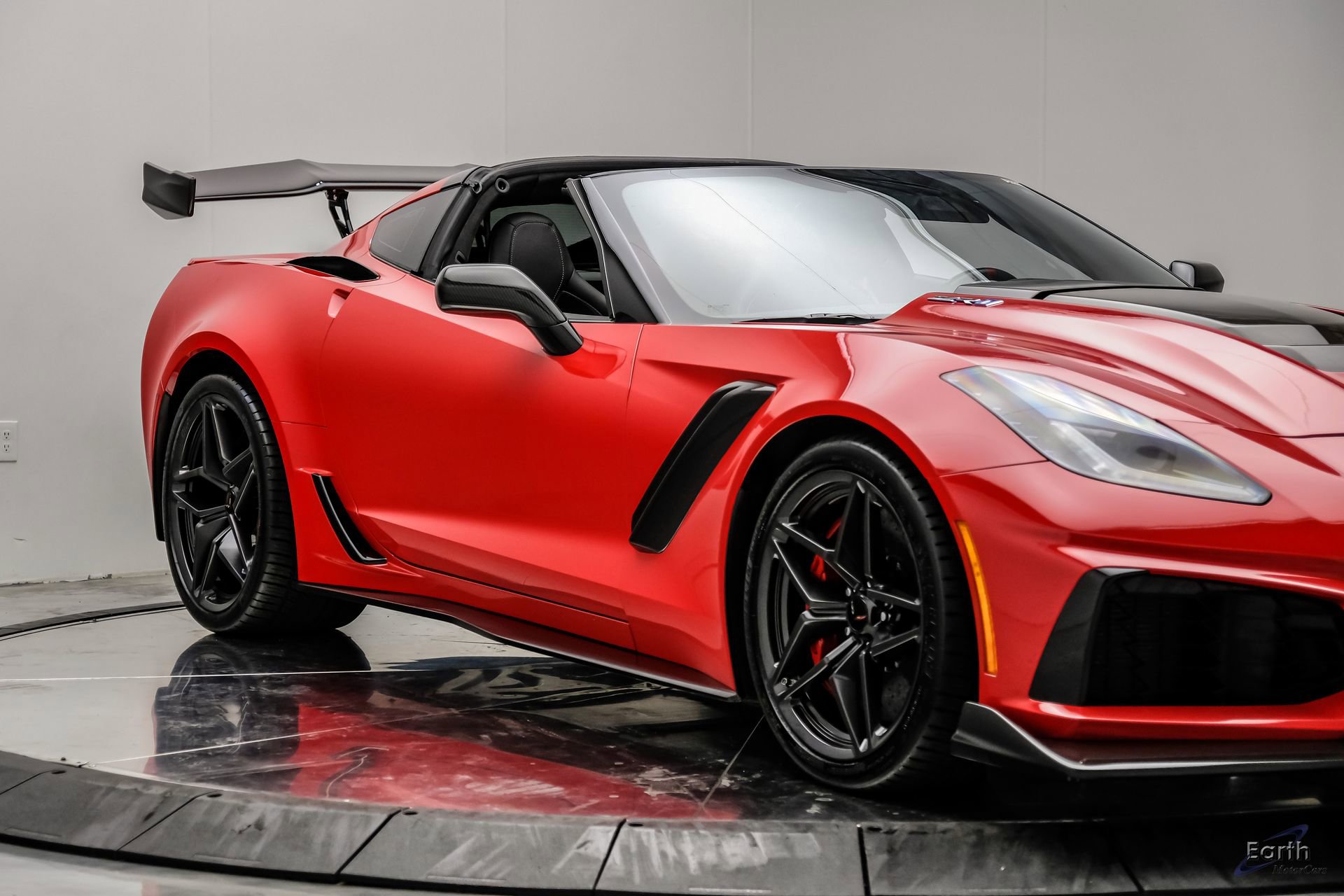Used 2019 Chevrolet Corvette ZR1 RWD image 34