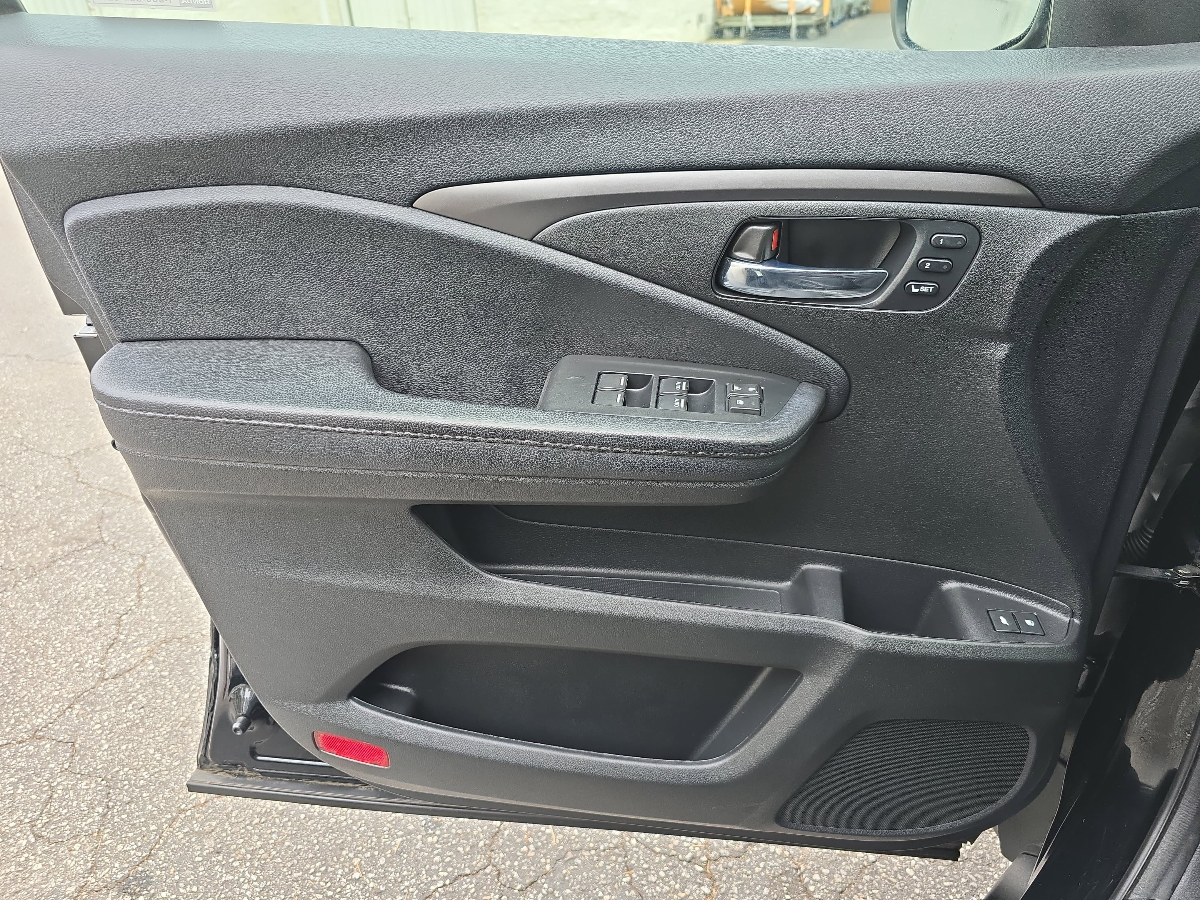 Used 2022 Honda Pilot Special Edition image 28