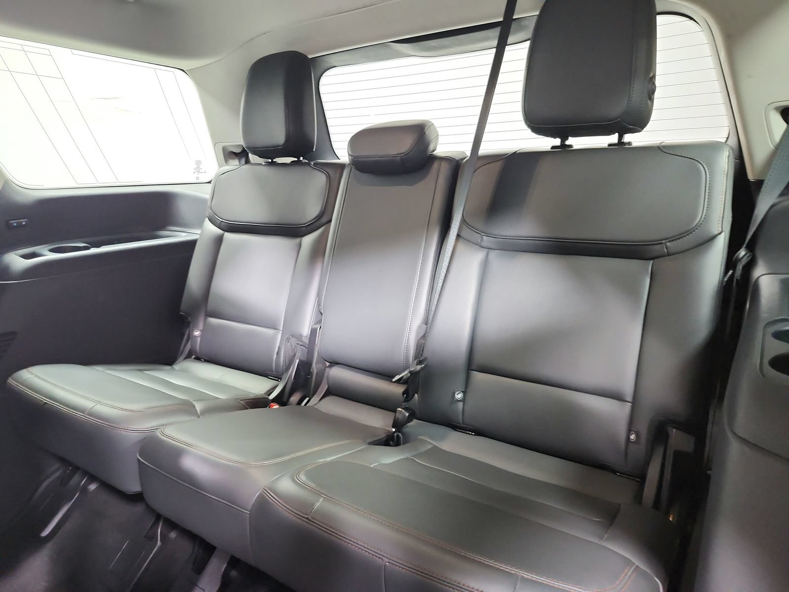 Used 2025 Ford Expedition Active AWD/4WD image 45