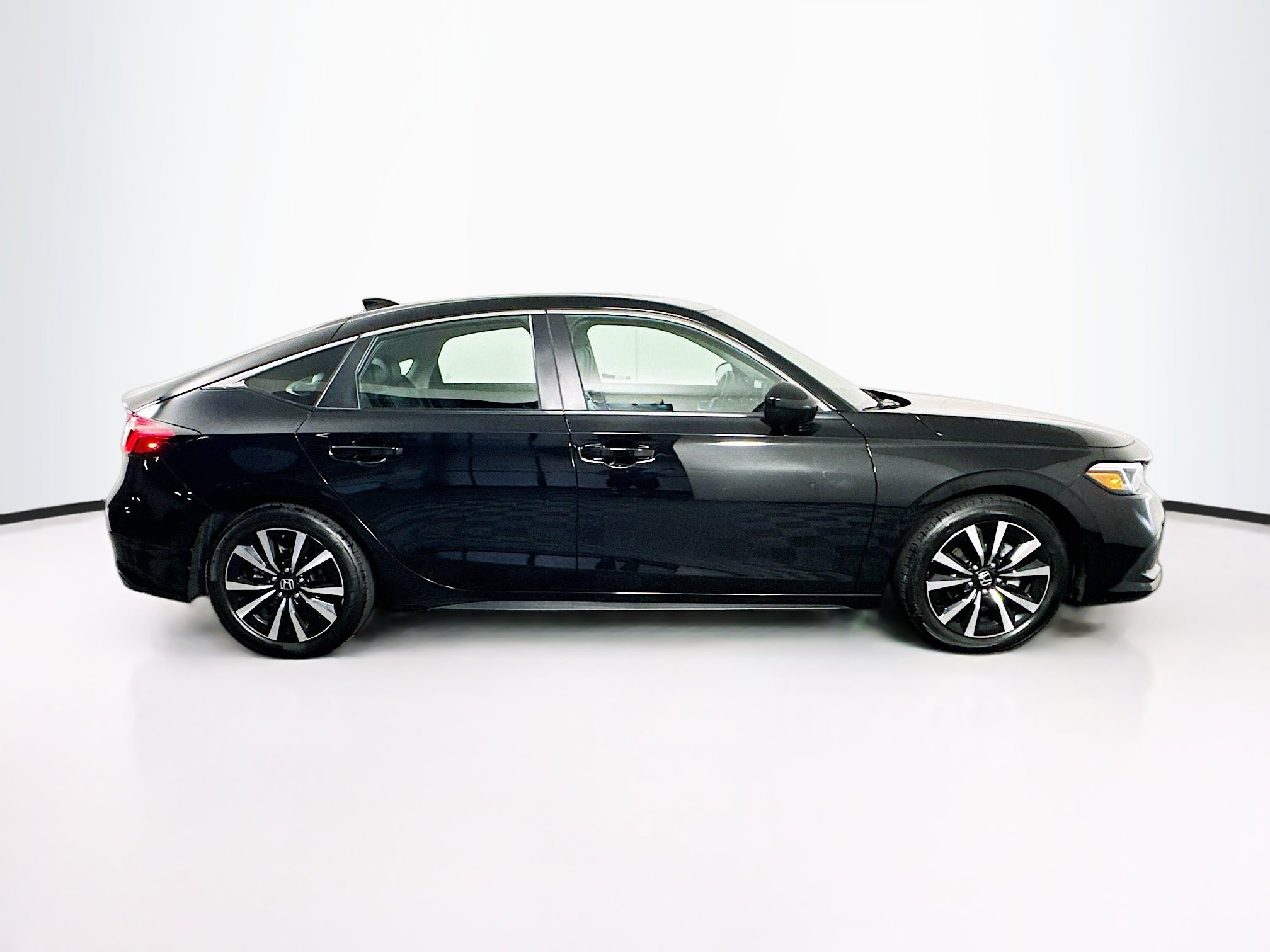 Used 2024 Honda Civic EX-L image 10