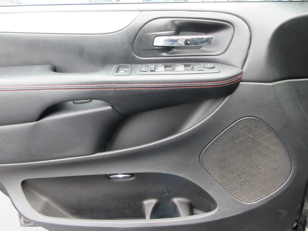 Used 2019 Dodge Grand Caravan GT FWD image 22