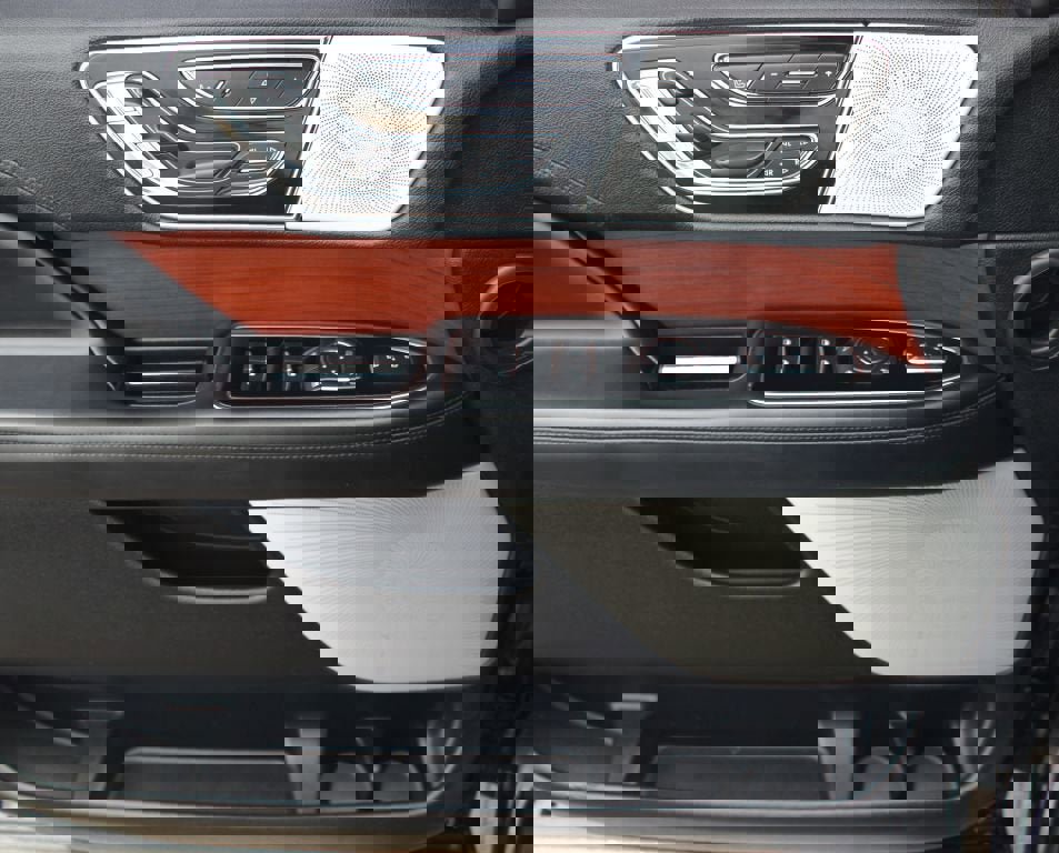 Used 2020 Lincoln Navigator Reserve w/ Equipment Group 208A Reserve image 22