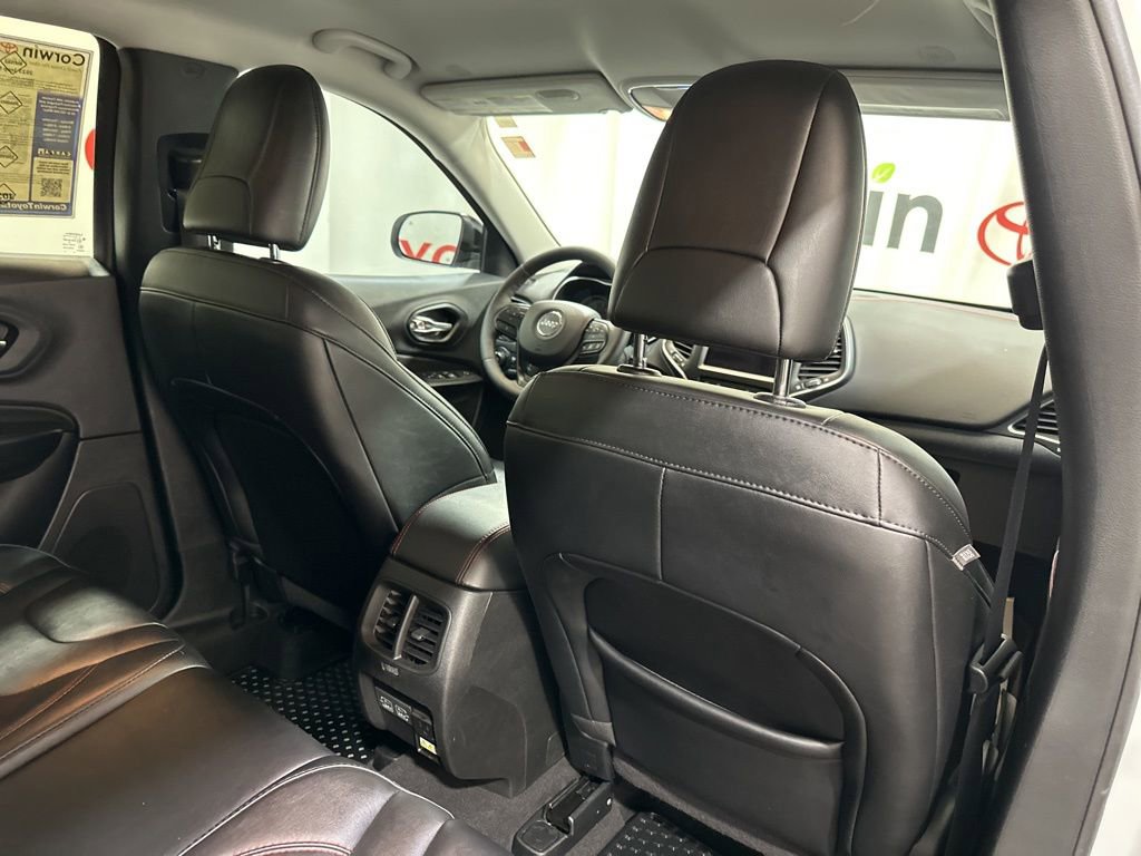 Used 2023 Jeep Cherokee Trailhawk image 14