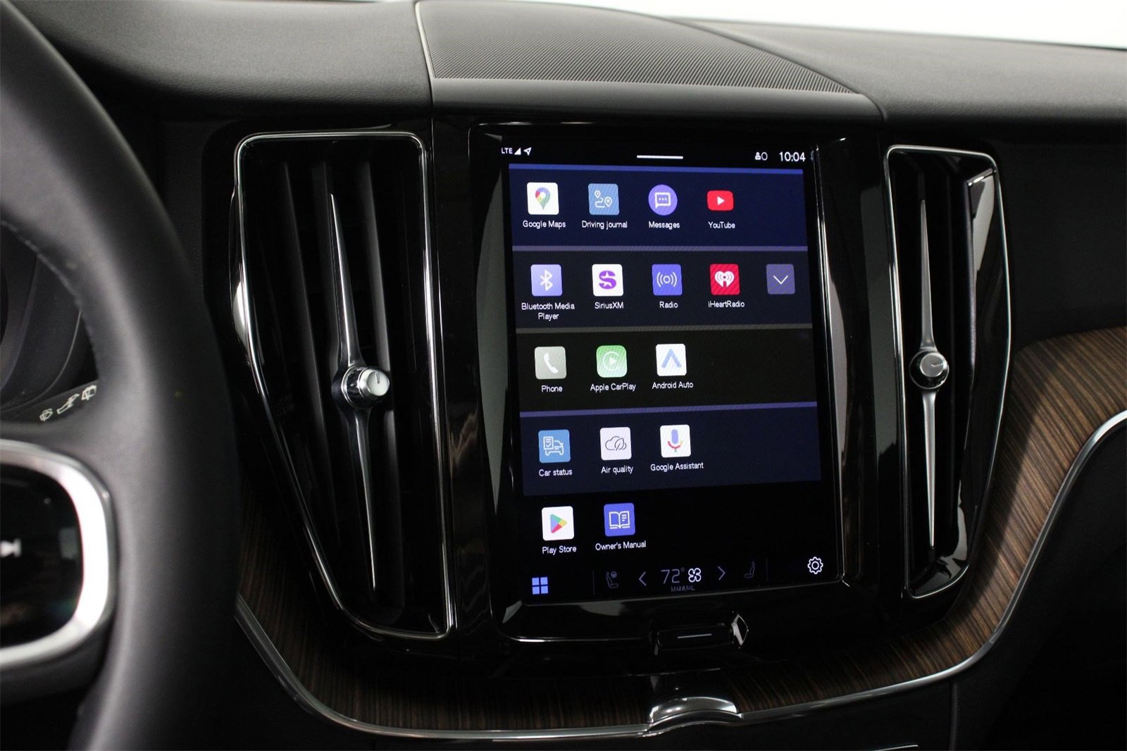 Certified 2023 Volvo XC60 B5 Plus w/ Protection Package Premier image 9