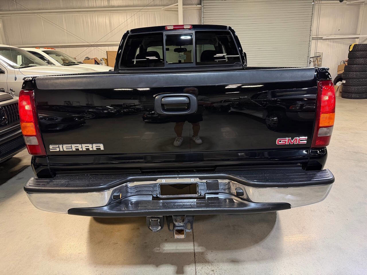 Used 2007 GMC Sierra 2500 SLE w/ Heavy-Duty Power Package AWD/4WD image 14