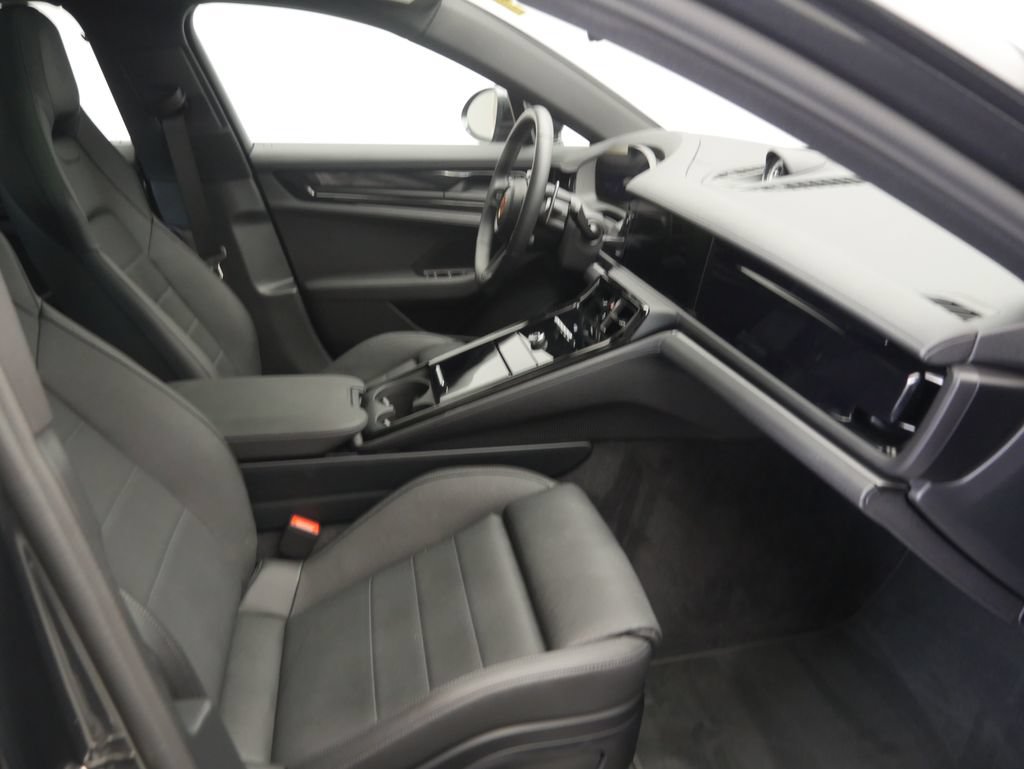 Certified 2026 Porsche Panamera 4 AWD/4WD image 24