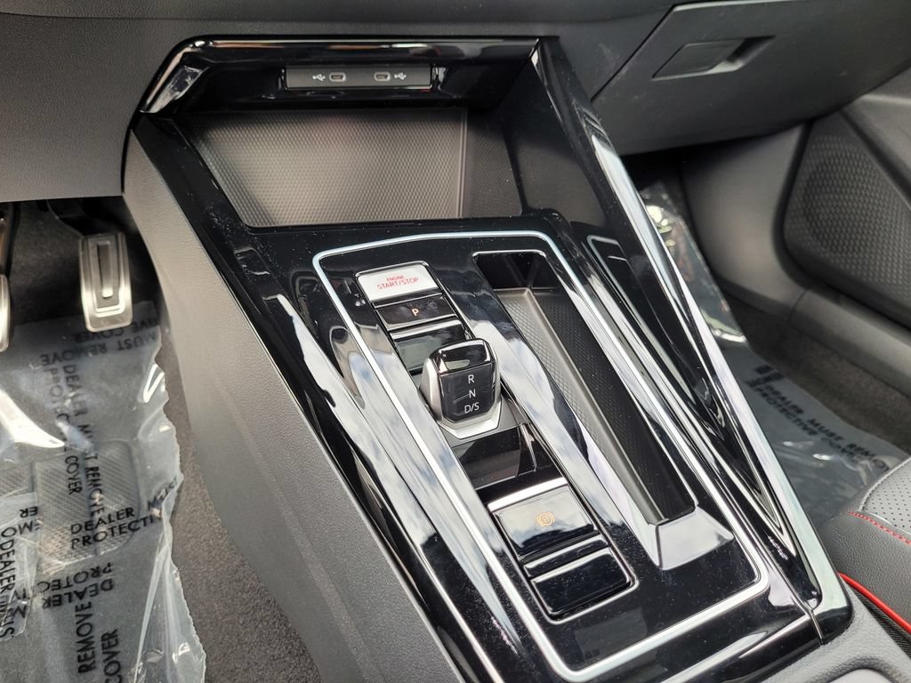 New 2024 Volkswagen GTI SE FWD image 20