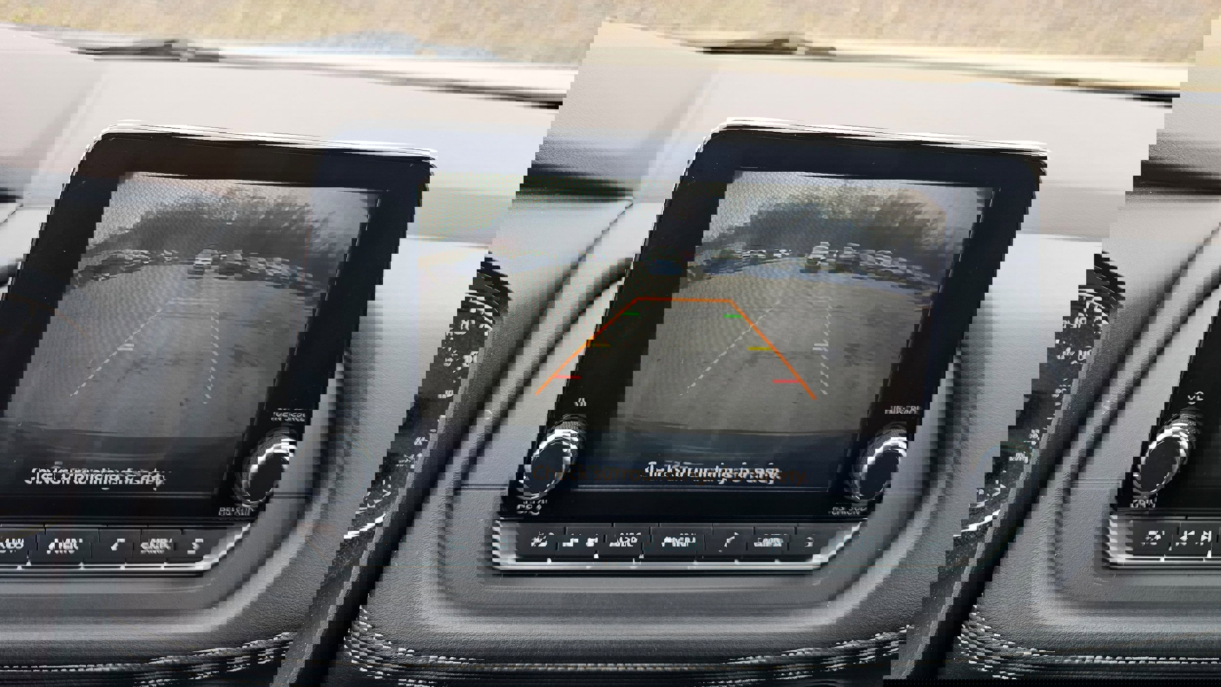 Used 2023 Nissan Rogue SV image 29