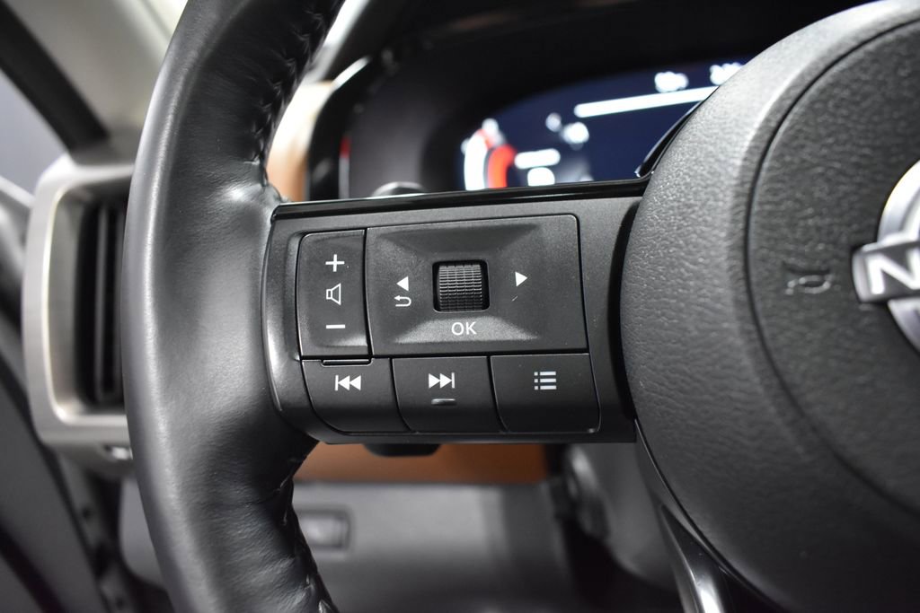 Certified 2023 Nissan Pathfinder Platinum w/ Cargo Package image 29