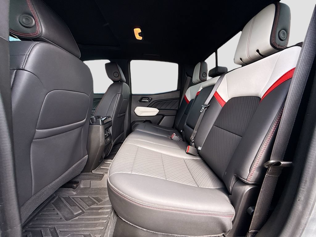 Used 2024 GMC Canyon AT4X AWD/4WD image 25