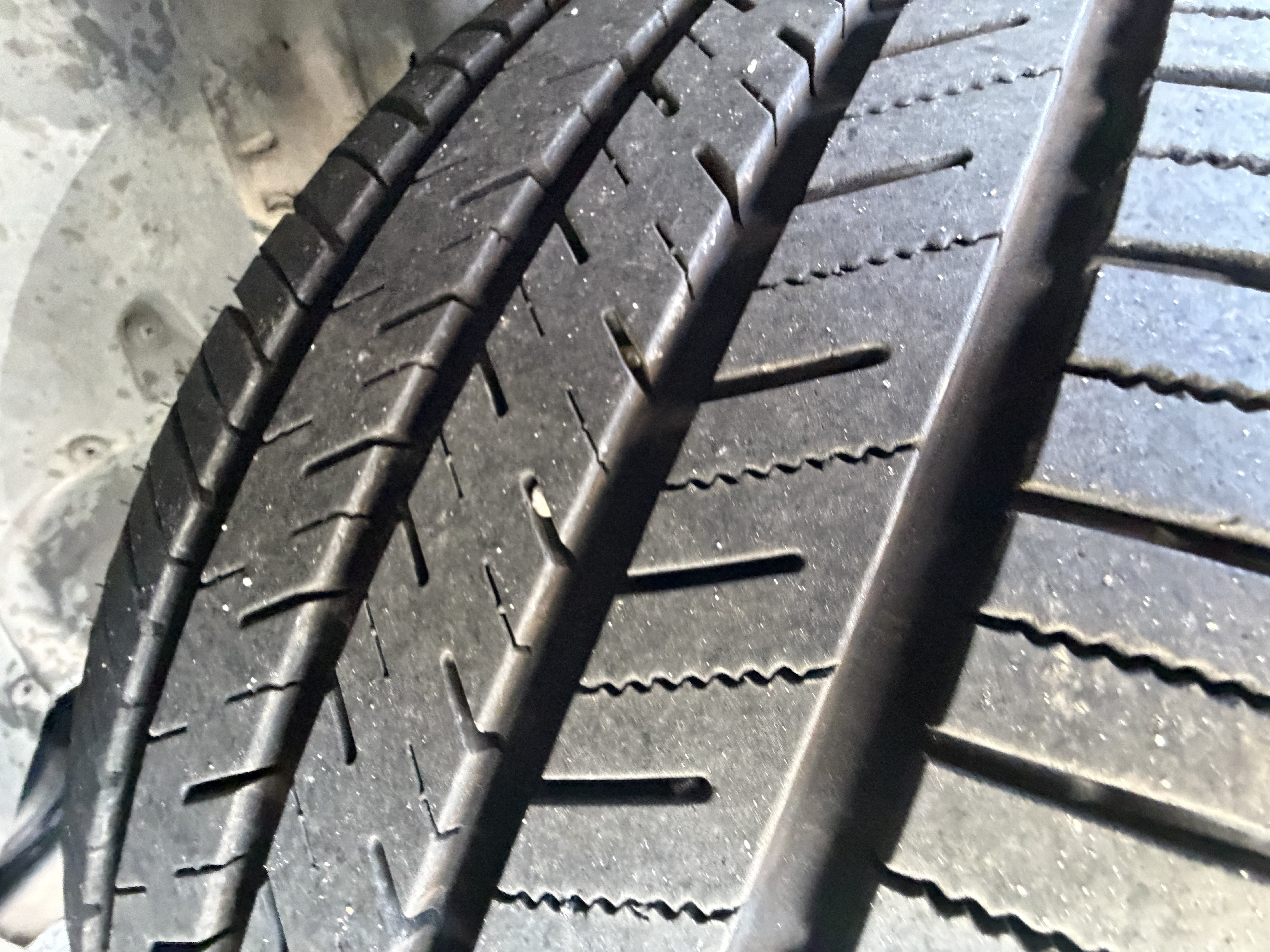 Used 2013 Ford Explorer XLT FWD image 24
