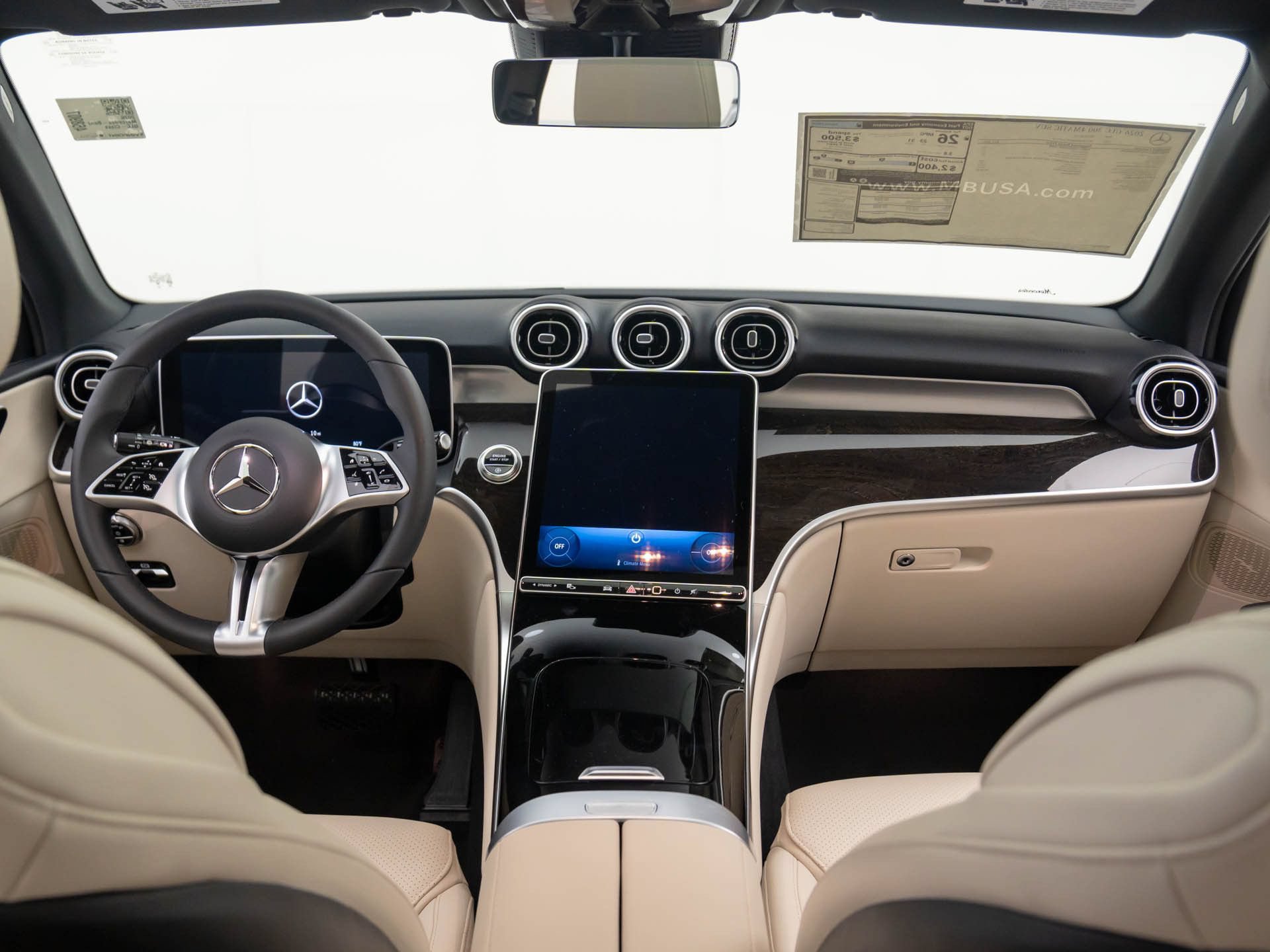 New 2026 Mercedes-Benz GLC 300 4MATIC image 9