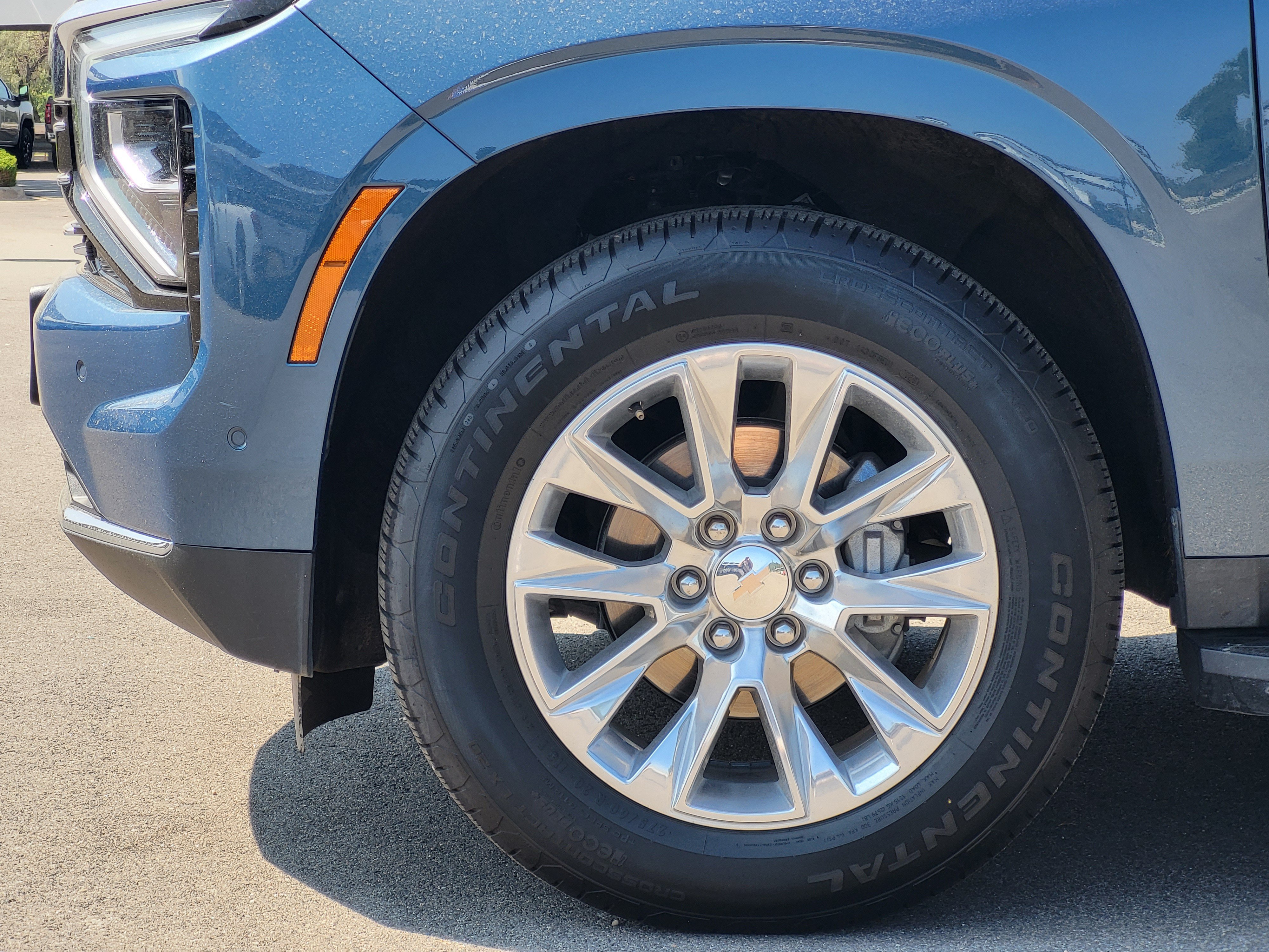 Certified 2025 Chevrolet Tahoe Premier AWD/4WD image 9