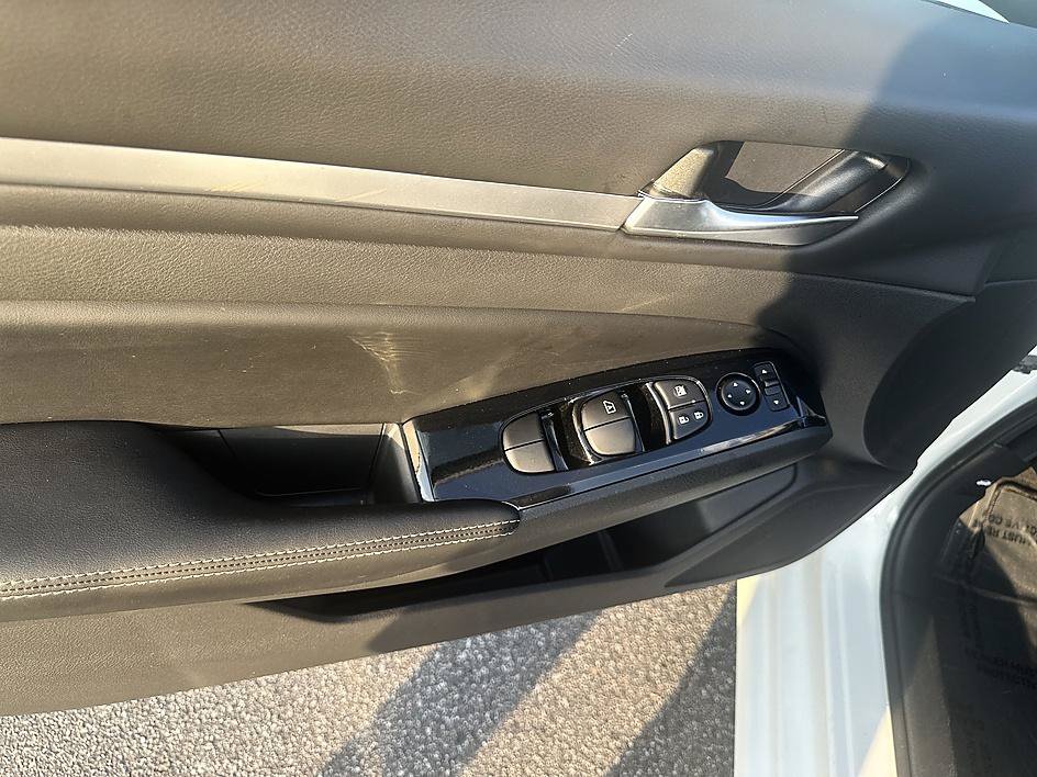Certified 2023 Nissan Altima 2.5 SV FWD image 15