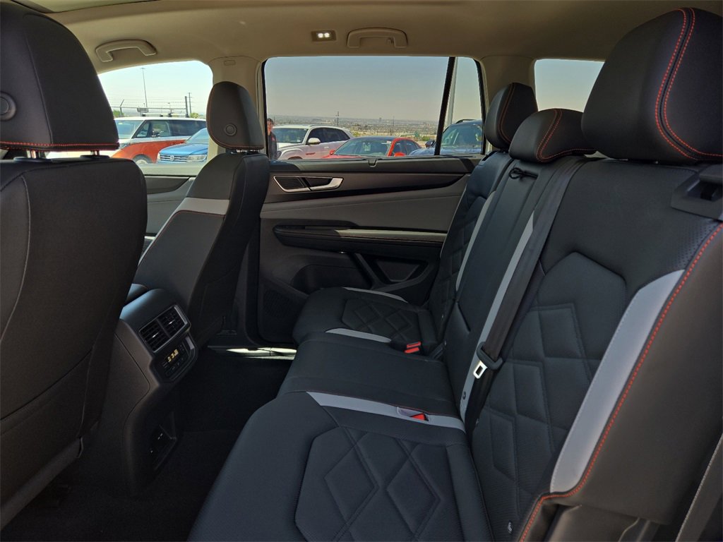 New 2025 Volkswagen Atlas Peak Edition SE image 15