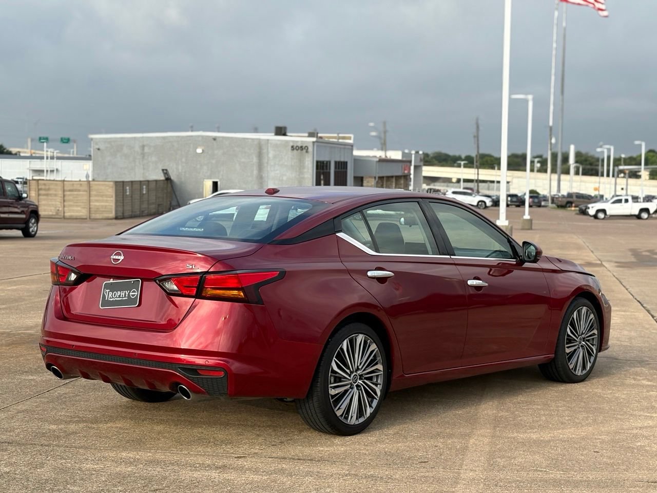 Used 2023 Nissan Altima 2.5 SL FWD image 8