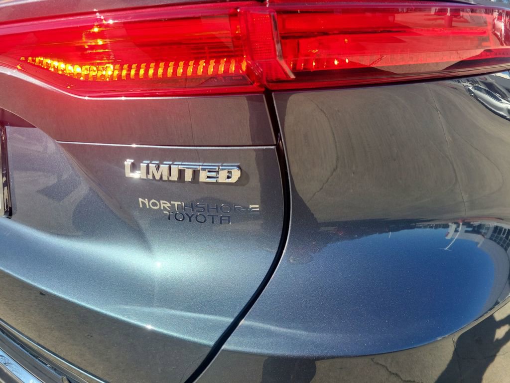 Certified 2024 Toyota Venza Limited image 10