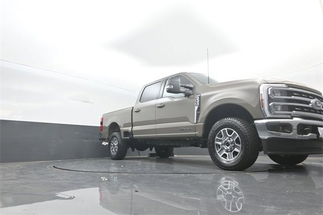 New 2026 Ford F250 Lariat w/ FX4 Off-Road Package image 30