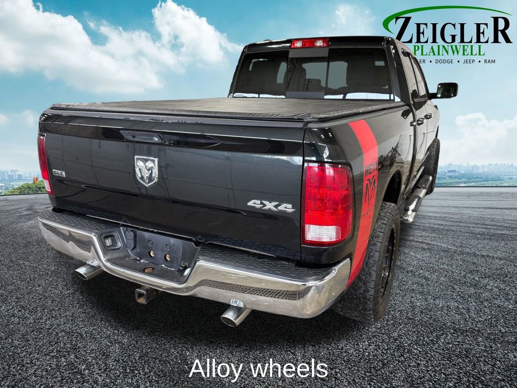 Used 2018 RAM 1500 Classic SLT image 9