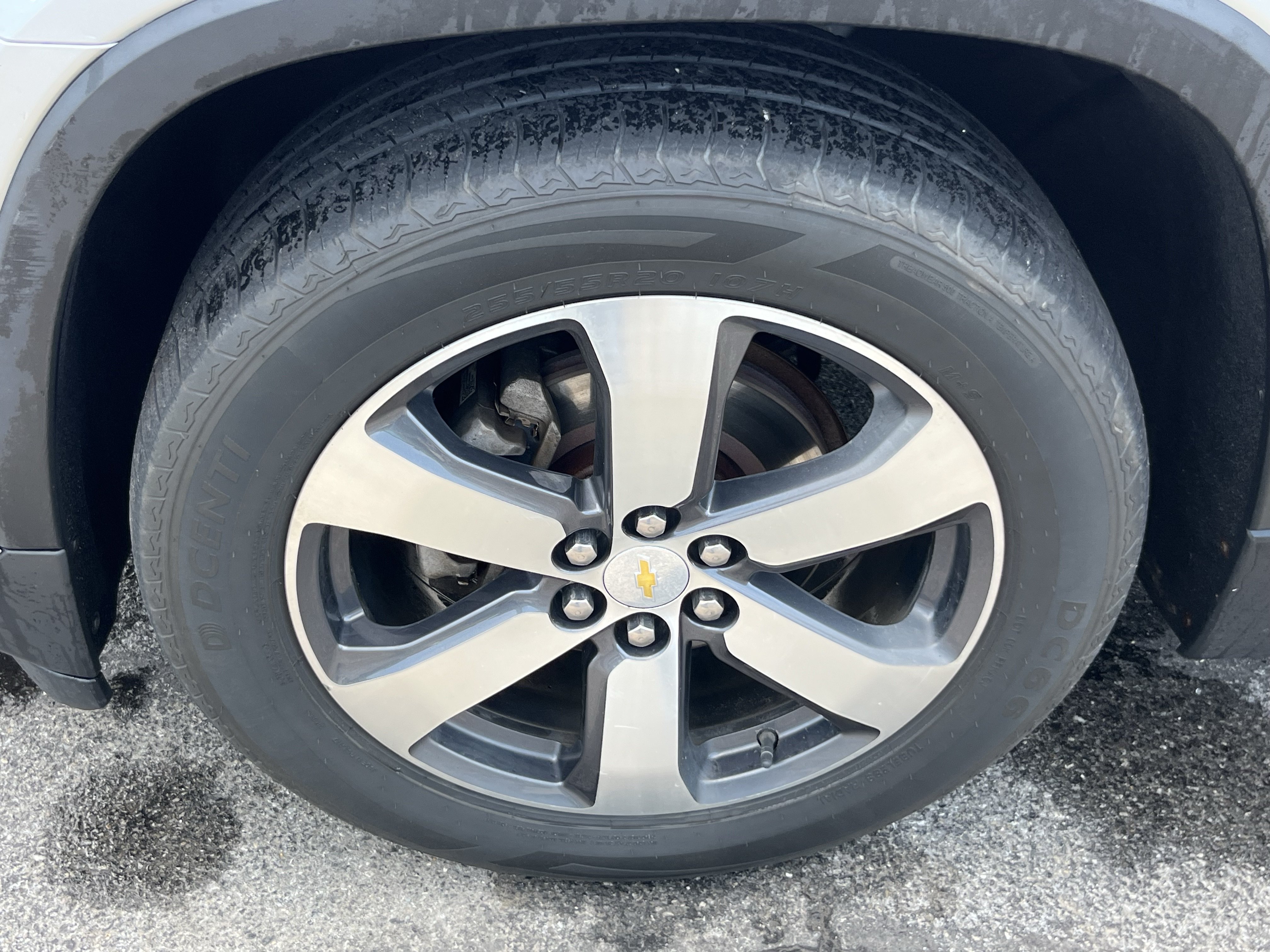 Used 2019 Chevrolet Traverse LT w/ LT Premium Package AWD/4WD image 15