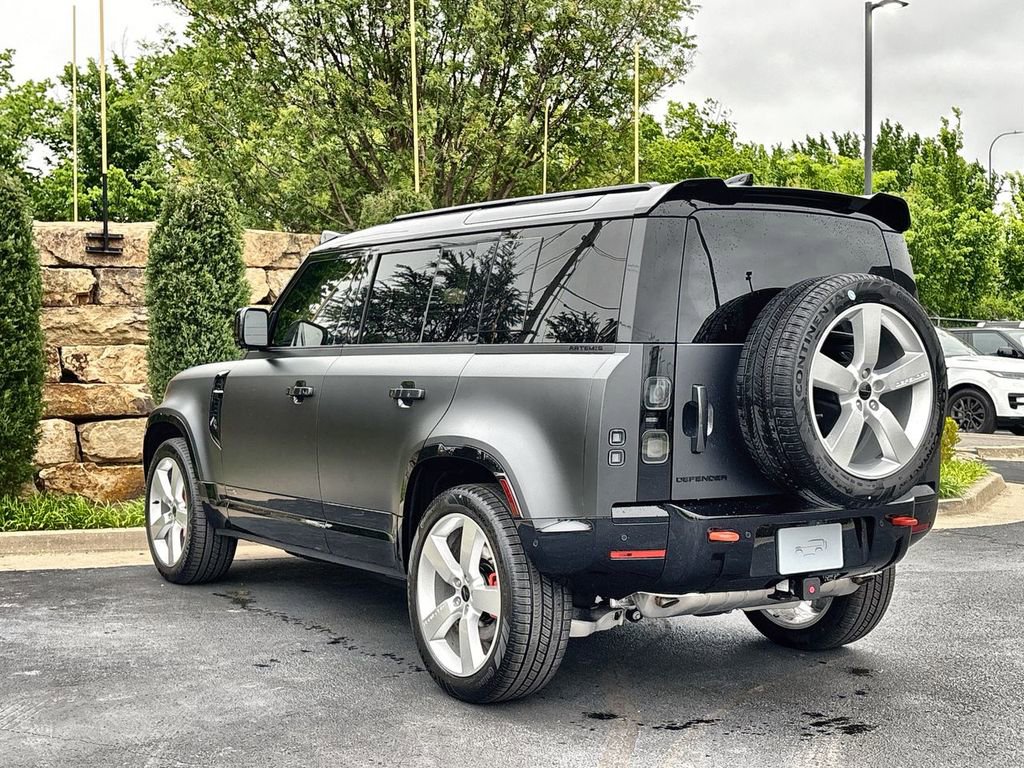 New 2026 Land Rover Defender 110 X AWD/4WD image 3