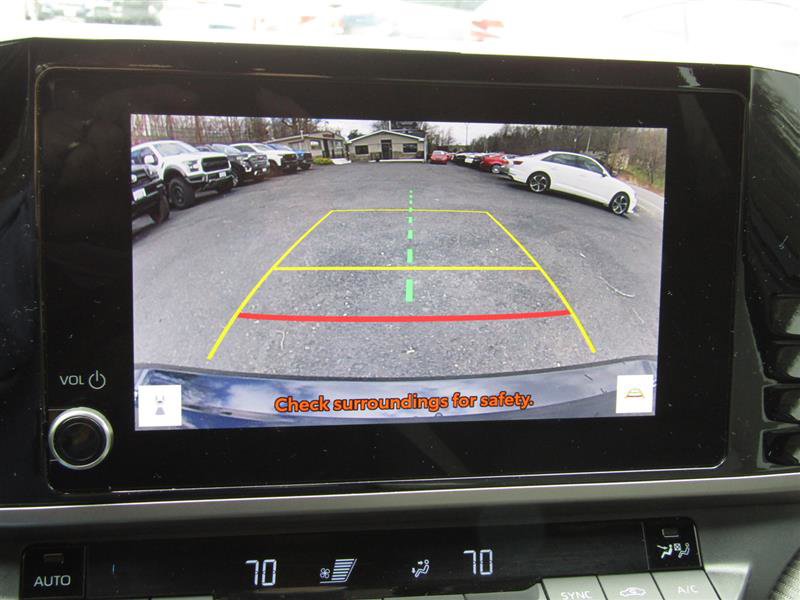 Used 2025 Toyota Camry SE image 20