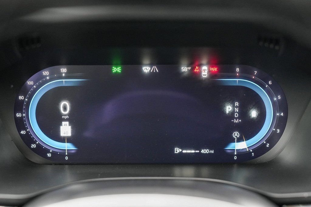 Used 2023 Volvo XC60 B5 Core image 21