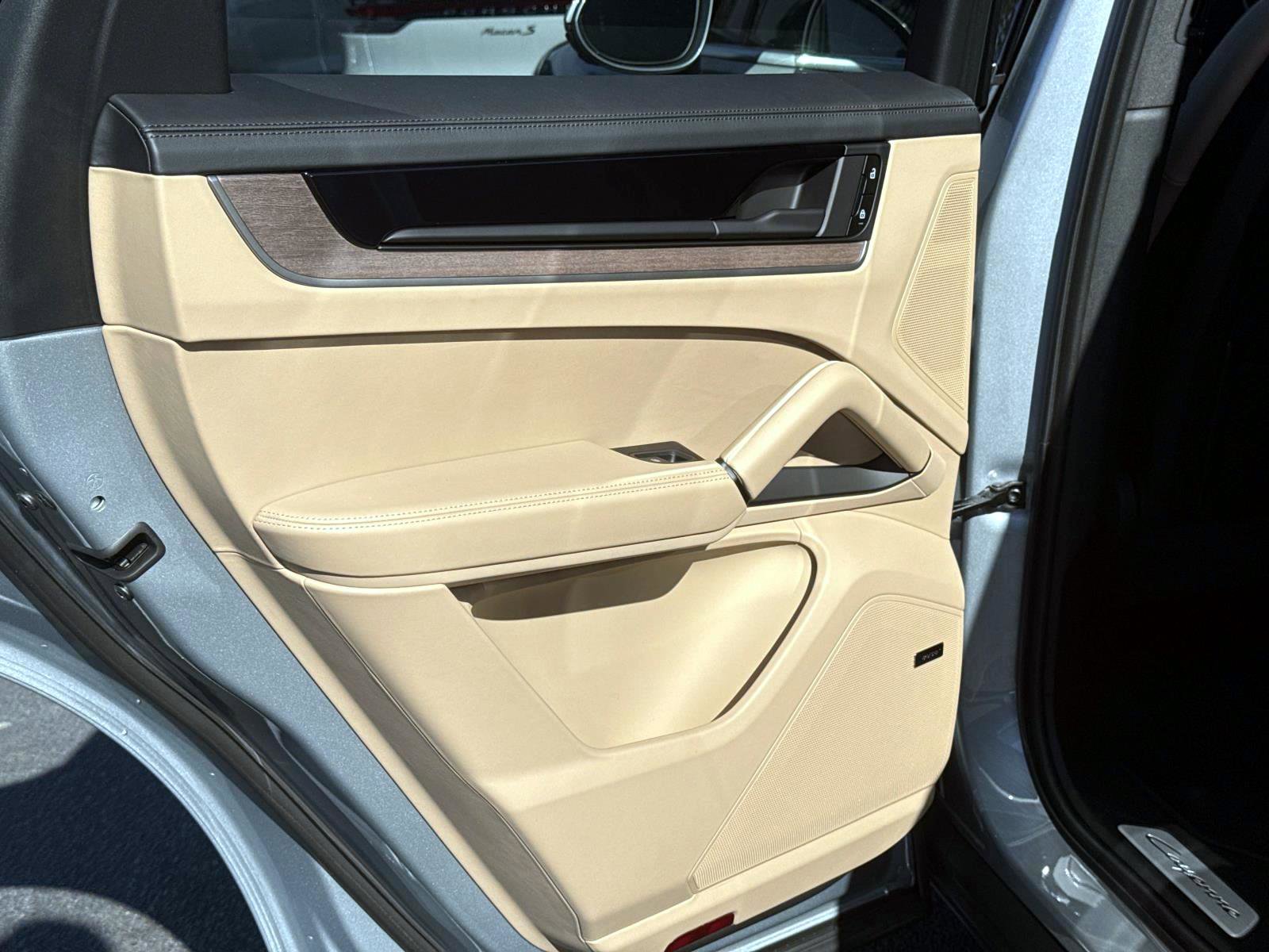 New 2026 Porsche Cayenne E-Hybrid image 12