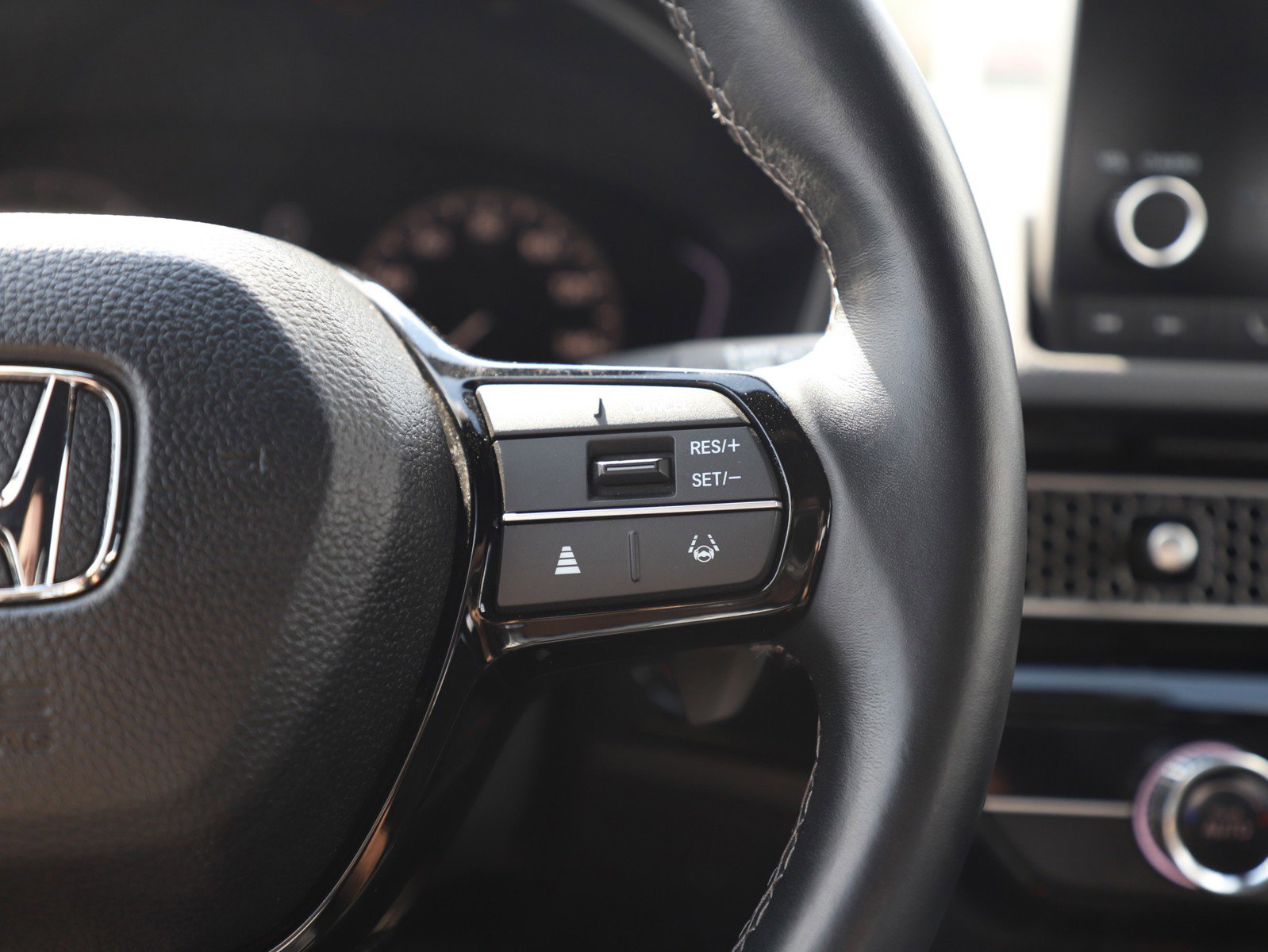 Used 2024 Honda Civic Sport image 27