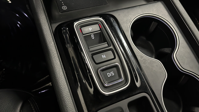 Used 2024 Honda Pilot Touring image 19