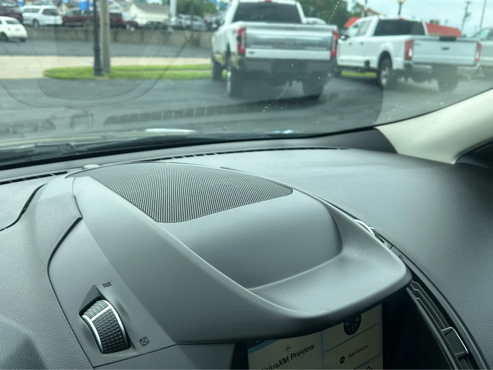 Used 2019 Ford Escape SE FWD image 31