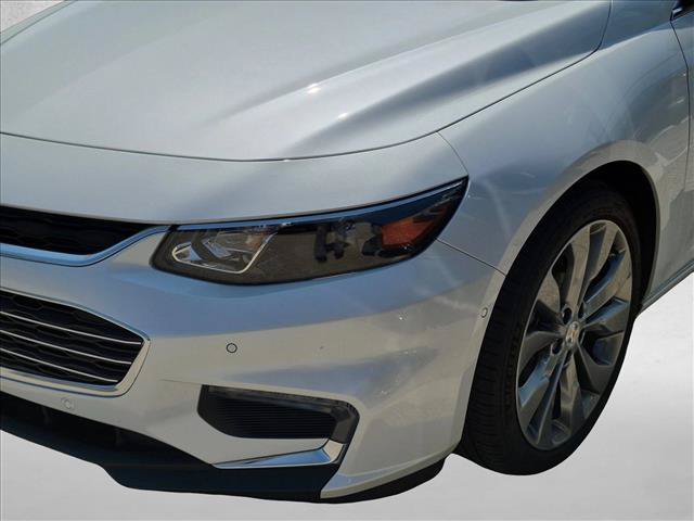 Used 2018 Chevrolet Malibu Premier w/ Premier Sun and Wheel Package FWD image 11