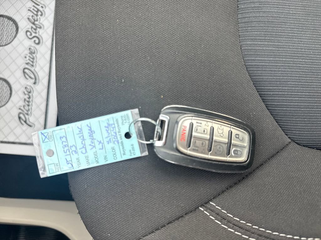 Used 2023 Chrysler Voyager LX FWD image 34