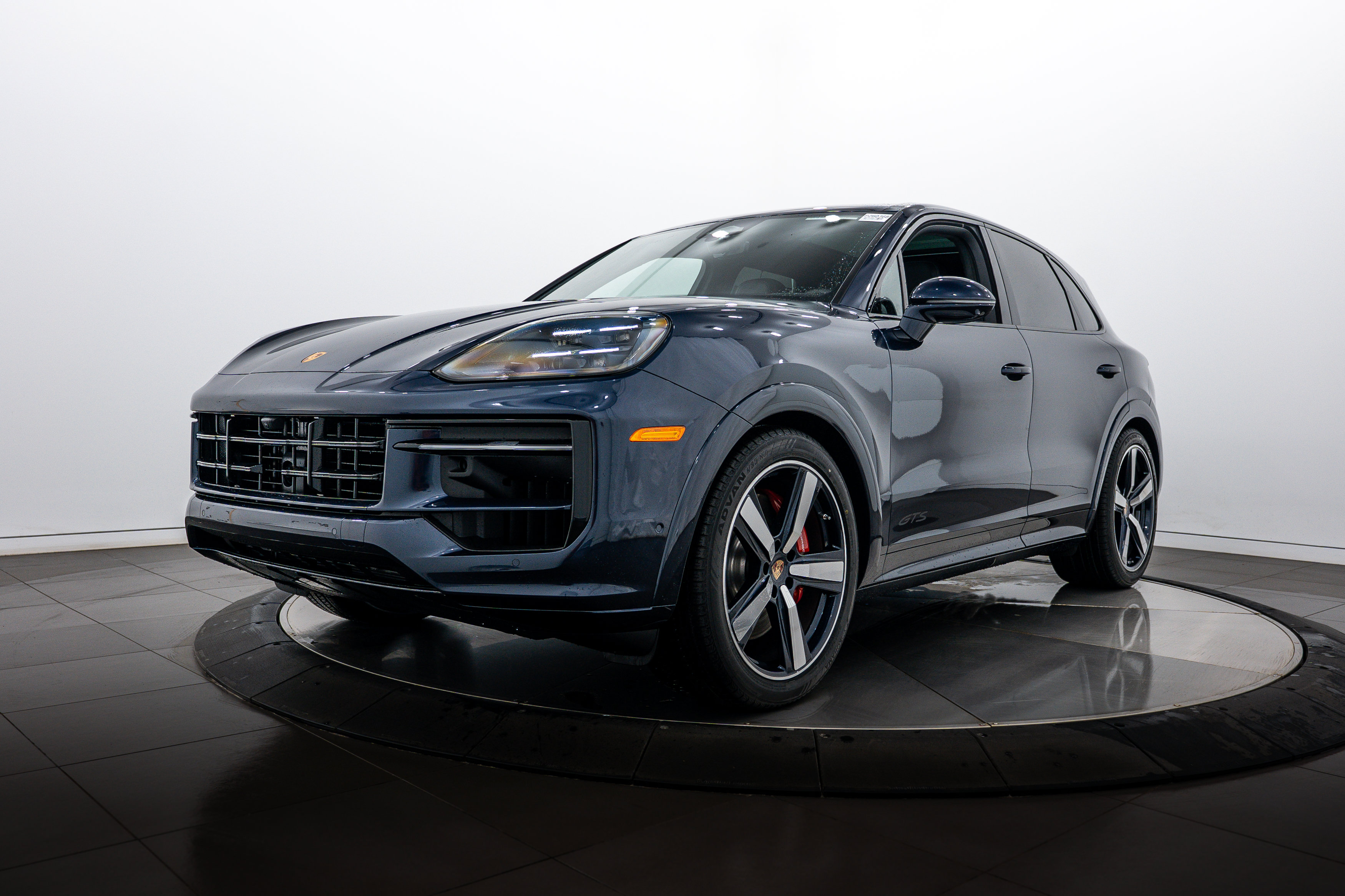 New 2026 Porsche Cayenne GTS AWD/4WD image 1