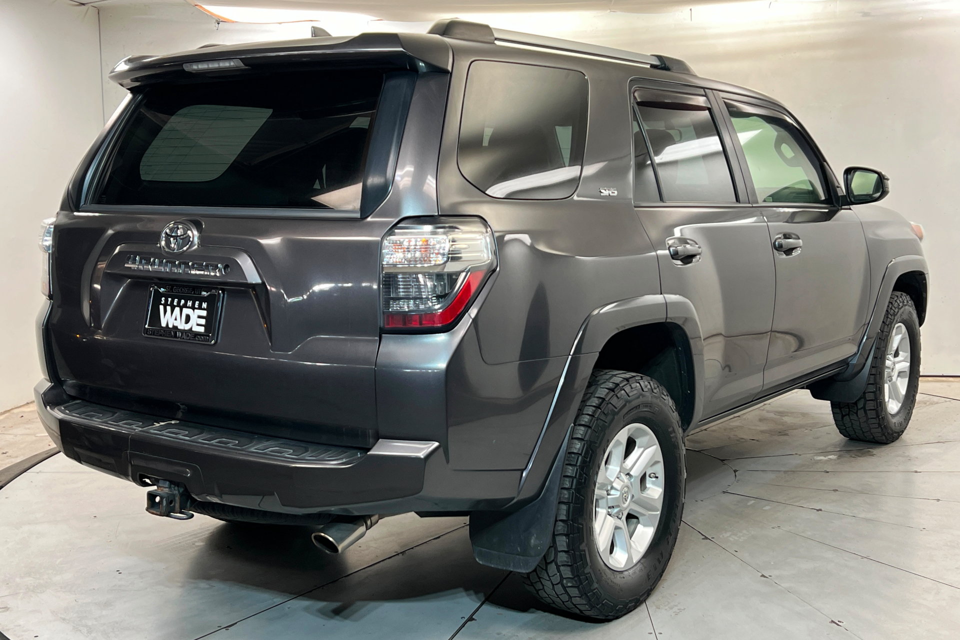 Certified 2019 Toyota 4Runner SR5 AWD/4WD image 6