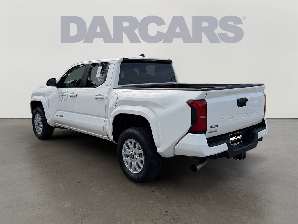 Certified 2026 Toyota Tacoma SR5 AWD/4WD image 5