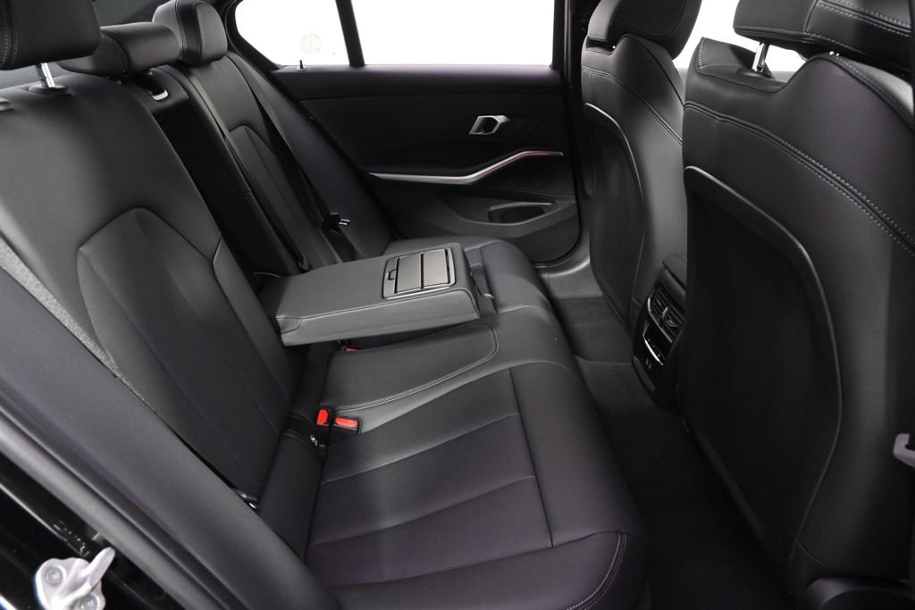 Used 2025 BMW 330i xDrive Sedan image 18