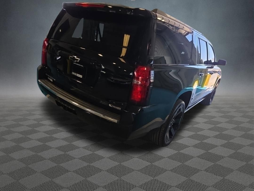 Used 2017 Chevrolet Suburban Premier AWD/4WD image 4