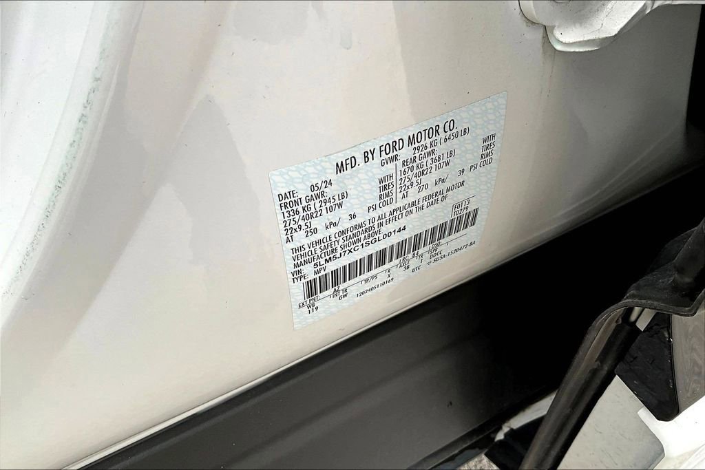 Used 2025 Lincoln Aviator Reserve w/ Jet Appearance Package image 33