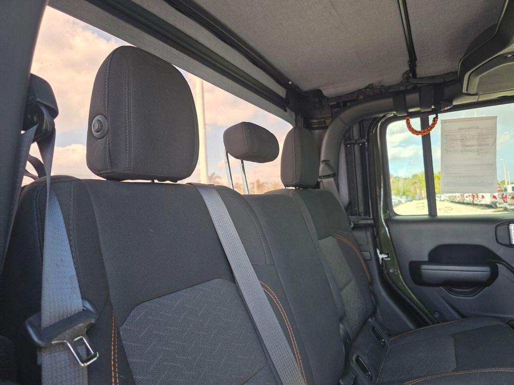 Used 2023 Jeep Gladiator Mojave image 14