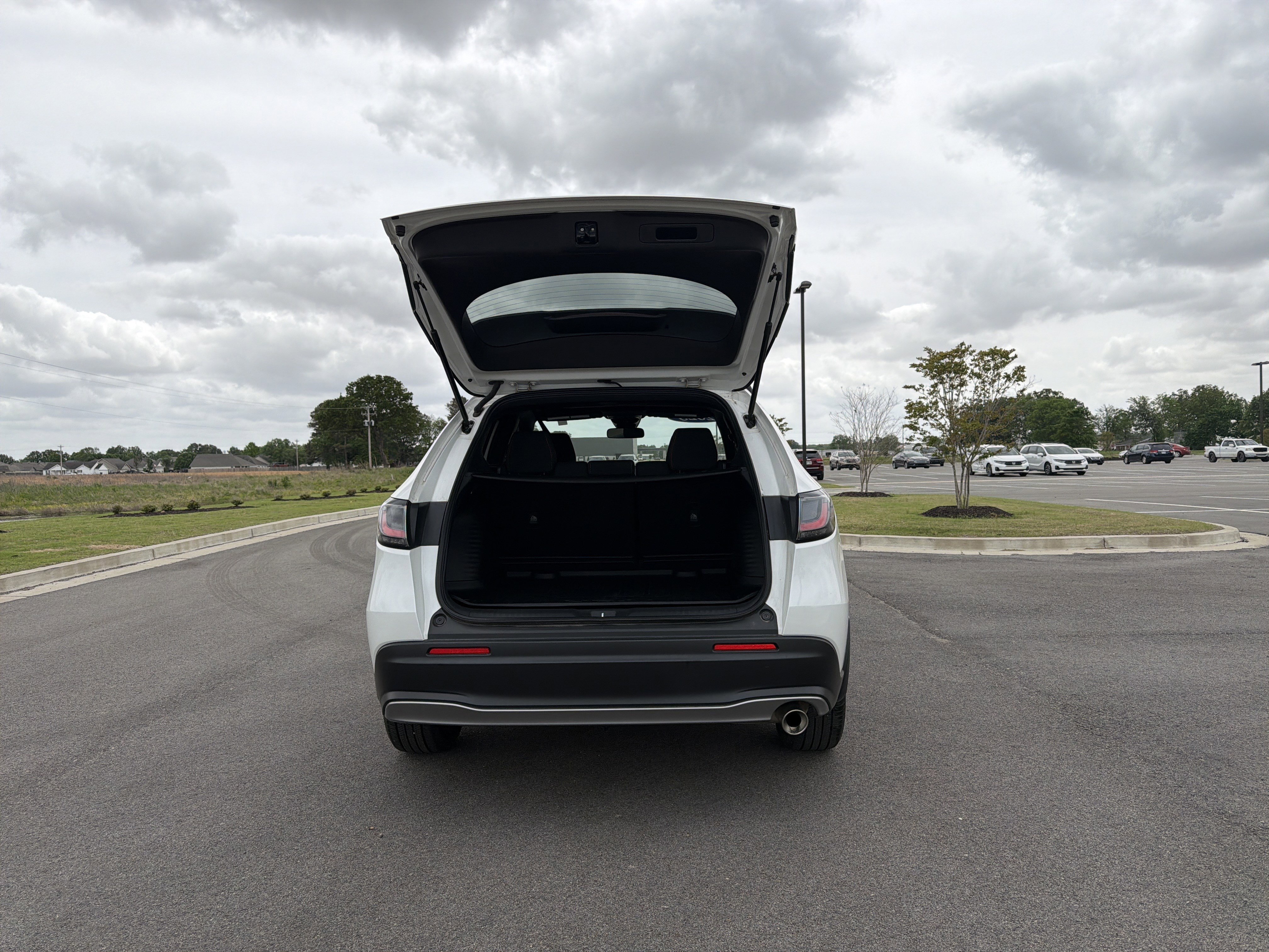 Certified 2025 Honda HR-V Sport image 17