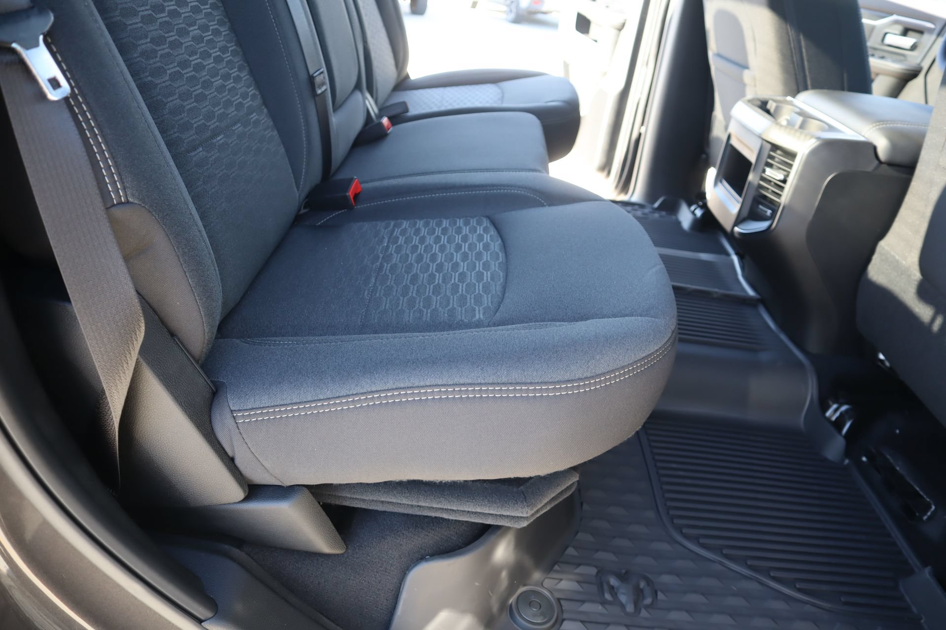 New 2026 RAM 2500 Big Horn AWD/4WD image 15
